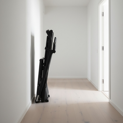 Tapis de course électrique Alvore pliable vu de profil, déplié au sol